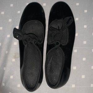 Tap shoes